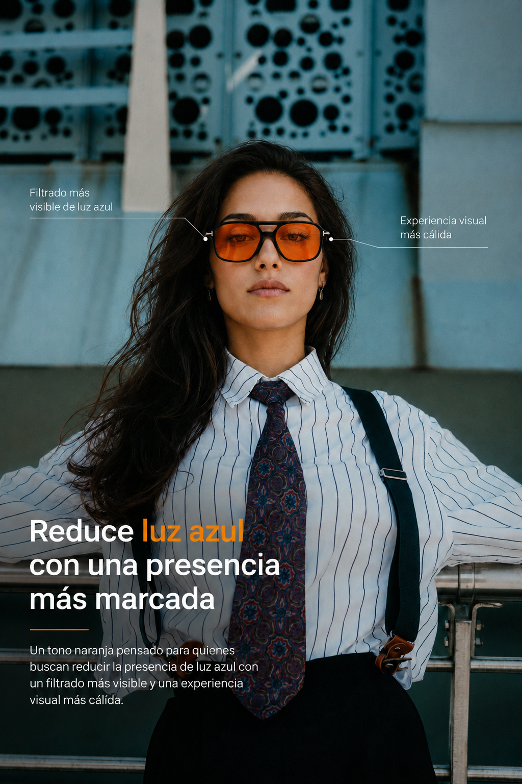 Mujer usando lentes BlueBlock naranja durante la tarde